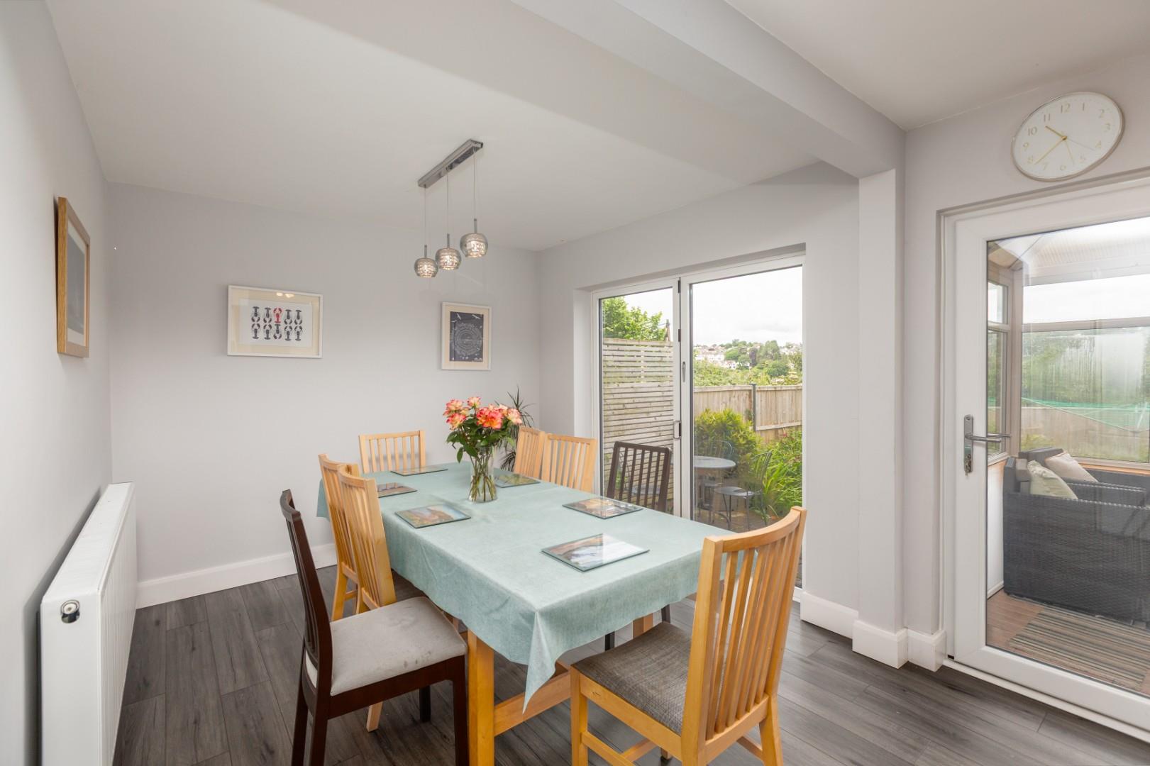 Overland Close, Mumbles, Swansea, SA3 4LR